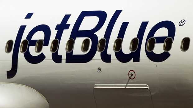A JetBlue pilot made a safe landing at PBIA despite a hydraulics failure Sunday night.