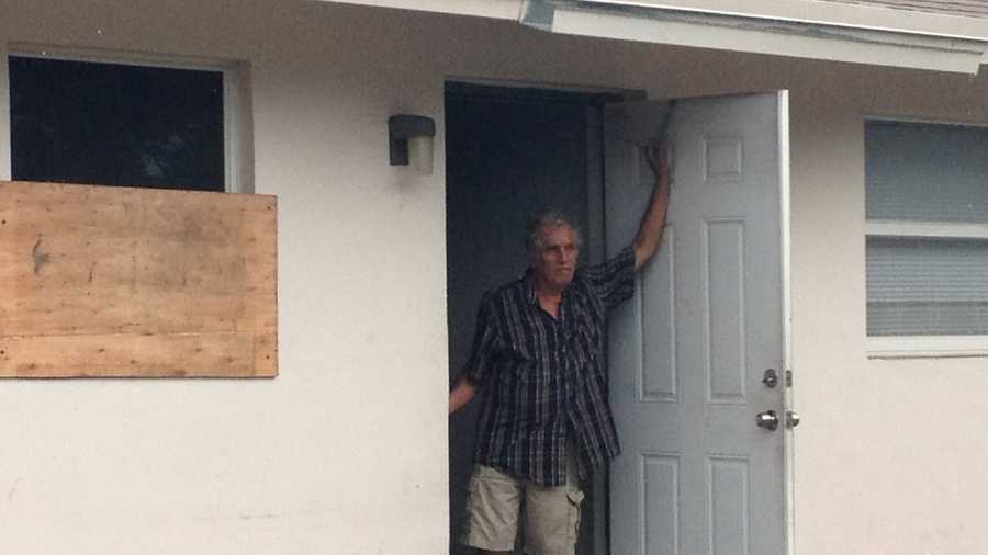 Gregorio Torres is thankful after his neighbors saved him from a fire at his Boca Raton home.