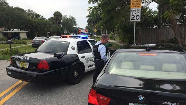 Man surrenders to police after hostage situation in Boca Raton