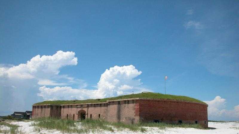 The Gulf Islands in North Florida have white sandy beaches along the Gulf of Mexico that draw in millions of people. Visitors can swim, go for a boat ride, camp, tour an old fort or fish.