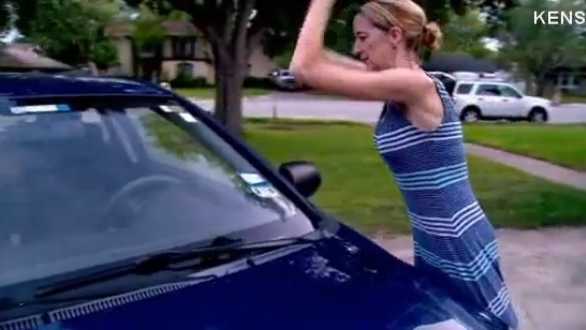 Woman breaks window to save baby in hot car