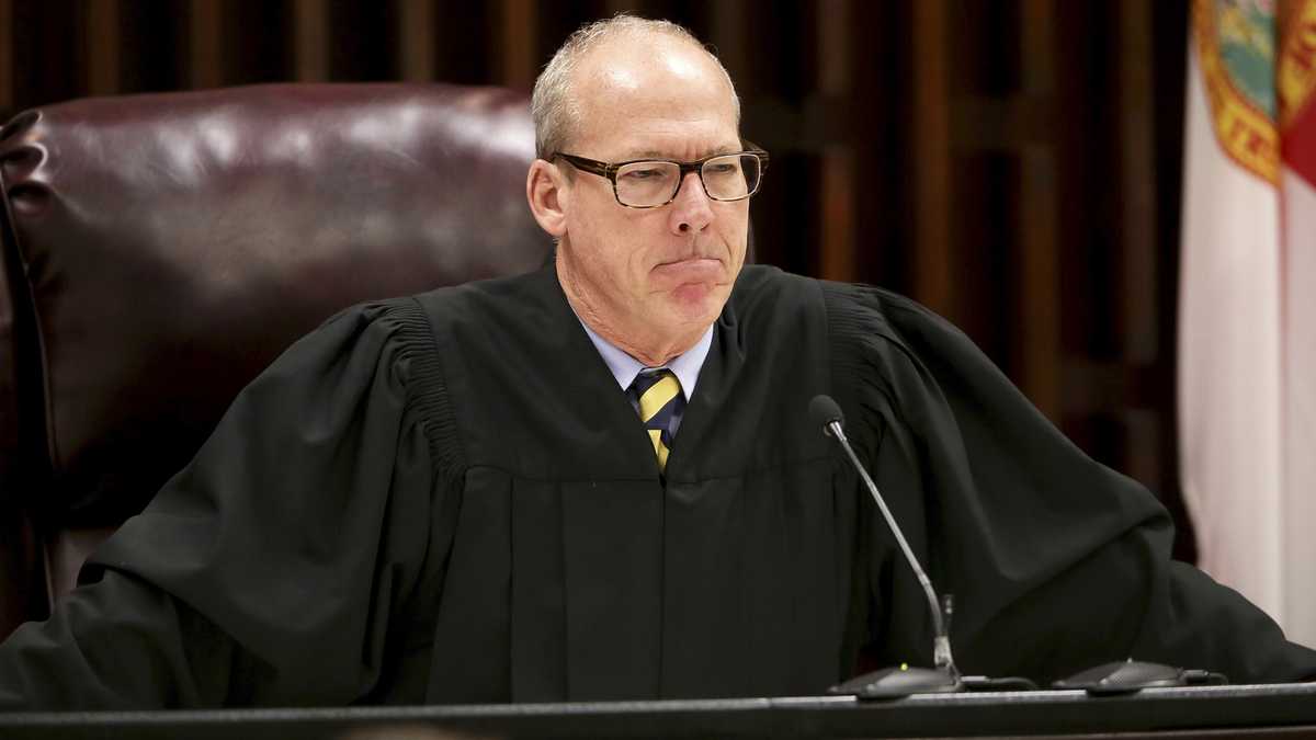 In Photos John Goodman Jury Selection