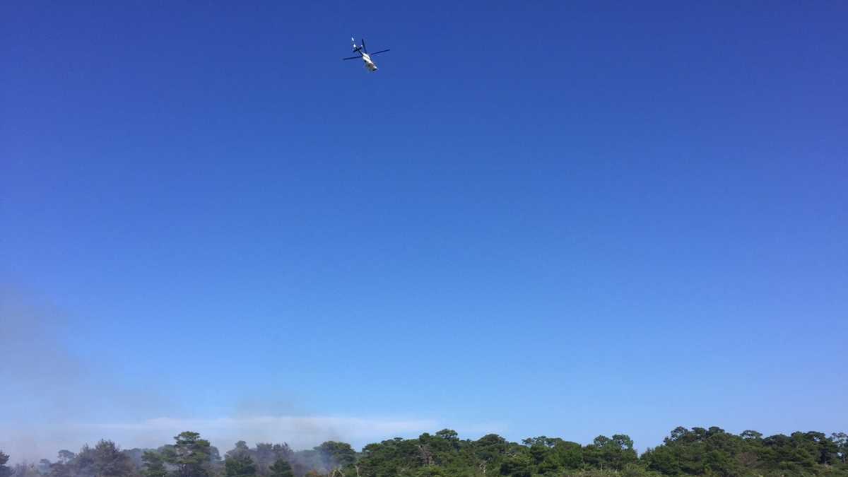 Crews battle brush fire in Jupiter