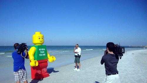 lego man on beach