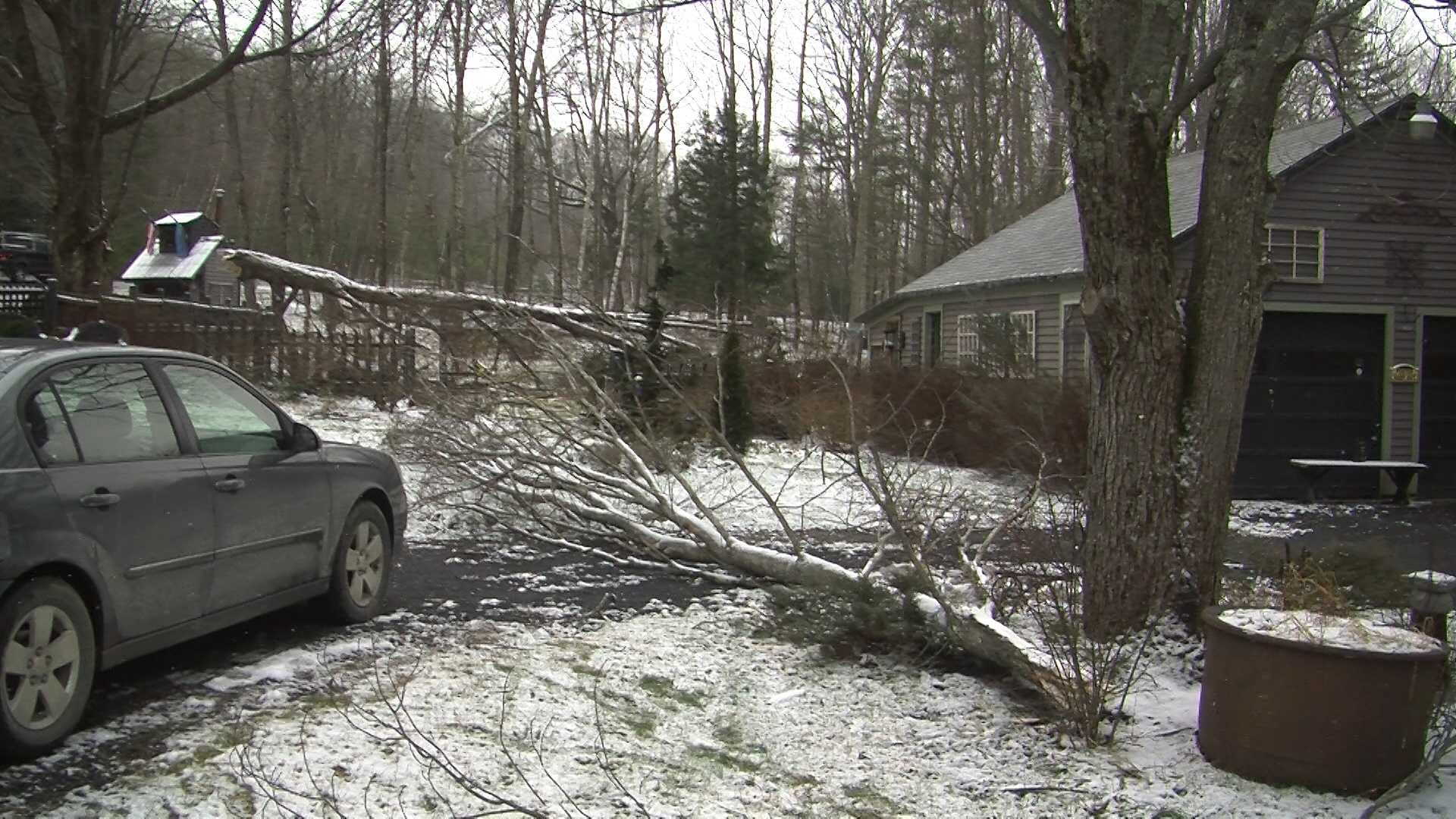 PHOTOS: Storm Leaves Thousands Without Power