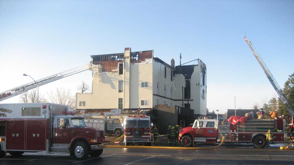 PHOTOS: Fire tears through apartment building