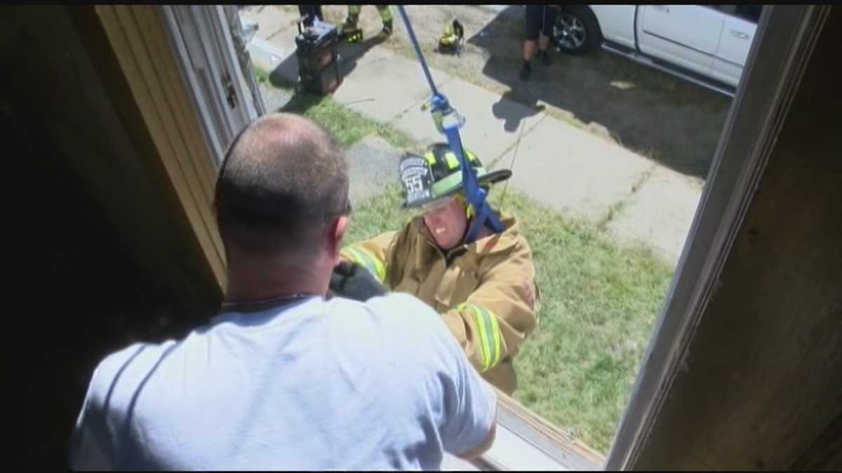Fire department completes self-rescue training