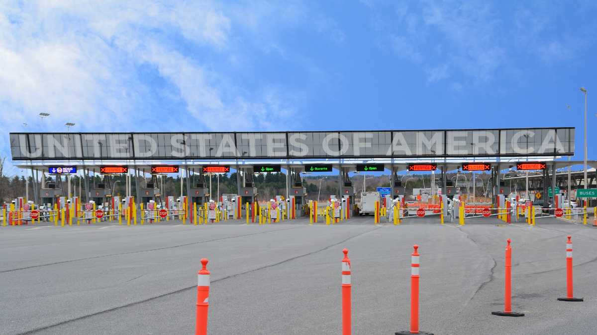 Normal operations resume at Champlain border crossing