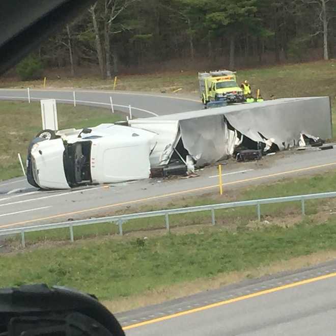 I87 south between Exits 3537 in Plattsburgh reopens after crash