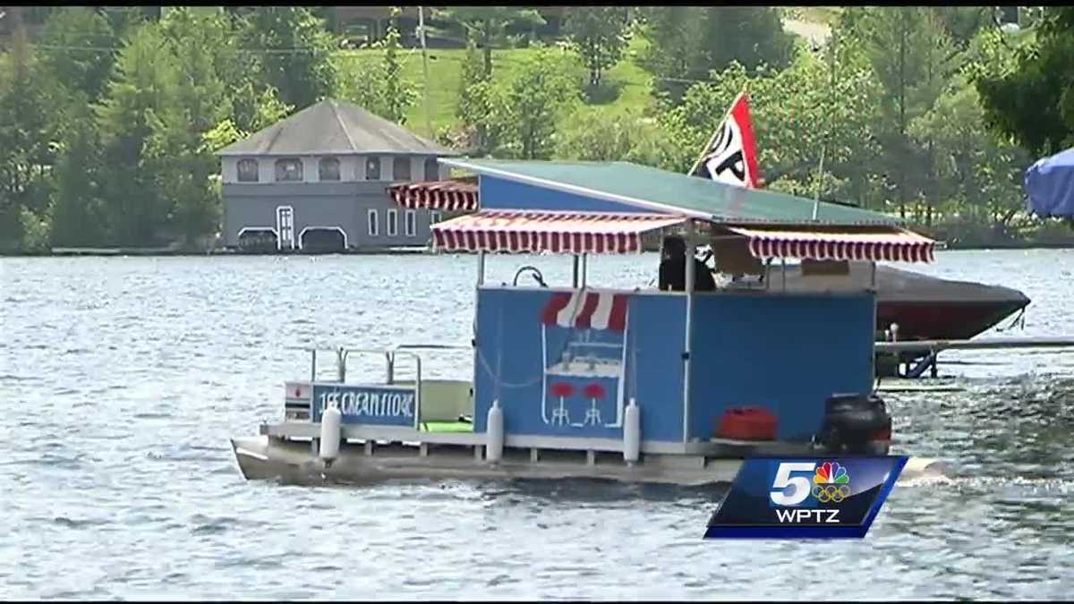 Teen uses converted pontoon boat for ice cream business