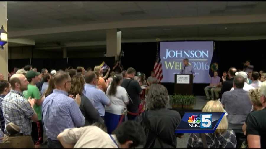 Libertarian presidential candidate Gary Johnson and his running mate Bill Weld paid a visit to a rally in Vermont.