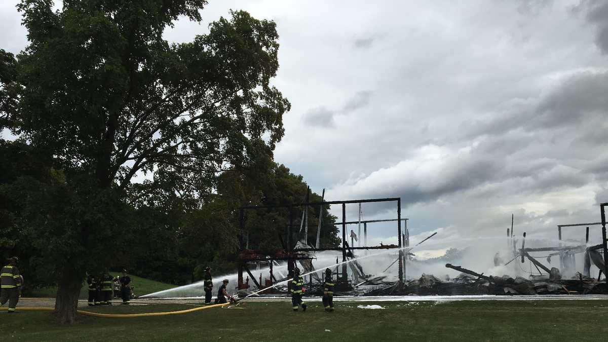 Shelburne Old Barn Fire photos
