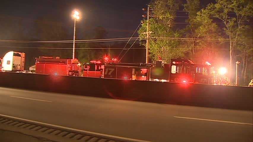 Interstate 70 closed for hours after tractor-trailer crash near Belle ...