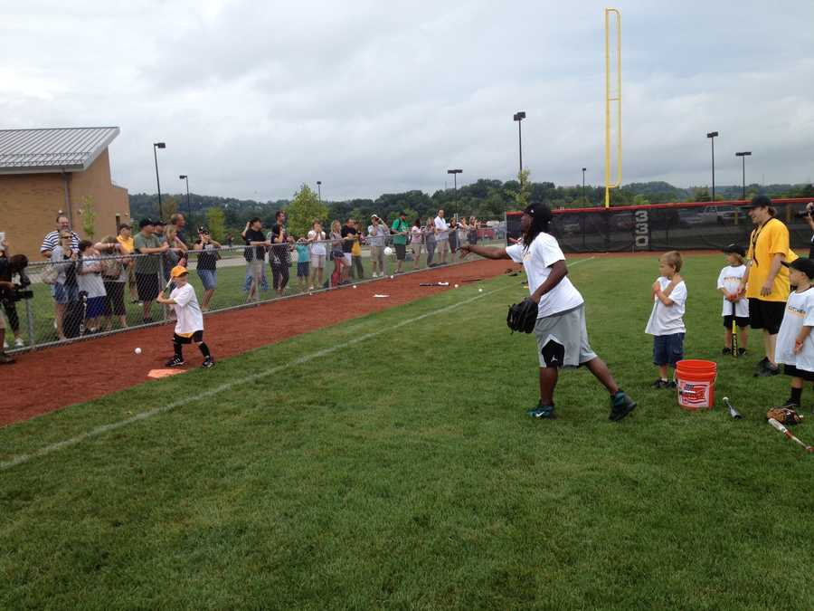 Andrew McCutchen Hosts Annual Baseball Camp in Fort Meade — Sports Speakers  360 Blog