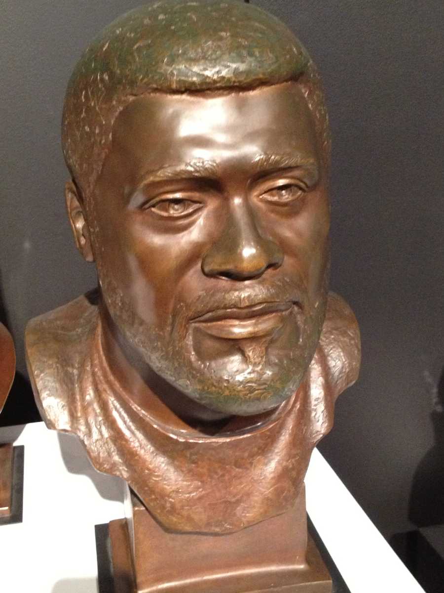 In photos: Steelers Hall of Fame busts come to Heinz History Center