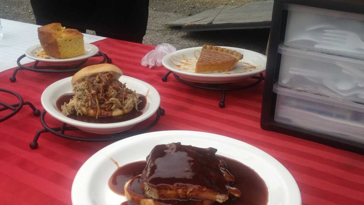 Photos Chef Robinson's BBQ is back