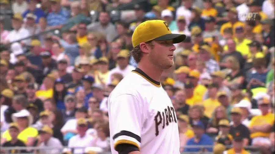 Pirates' Gerrit Cole wins fourth straight to begin career