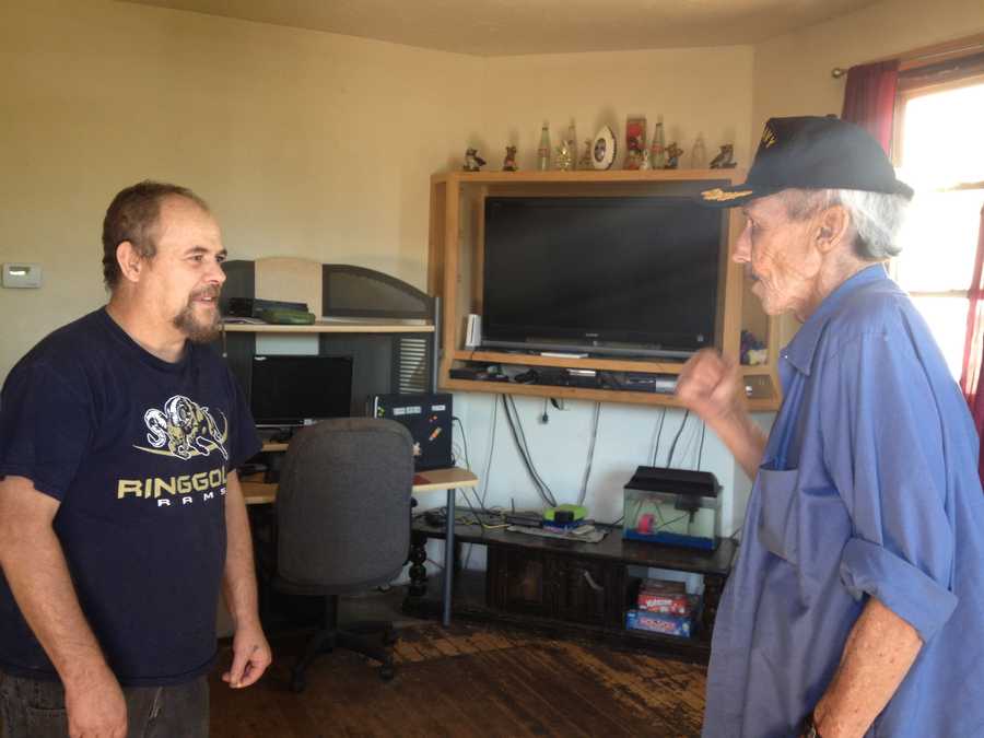 Photos CB radio listener helps rescuers find stranded driver