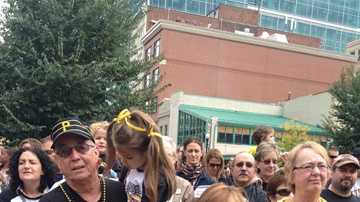 Pirates Fans Rally Downtown For Buctober!