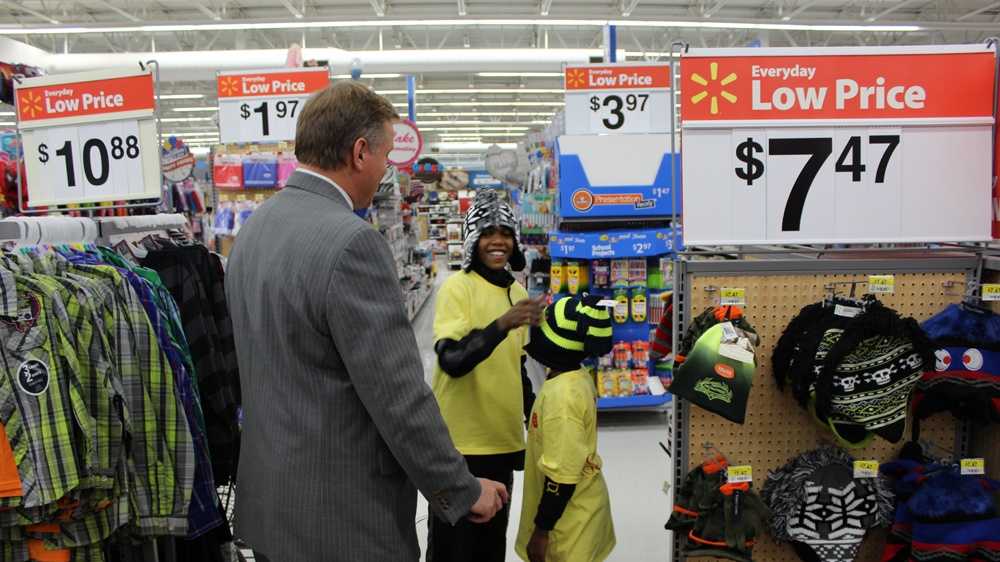 News Team Takes Area Children Shopping with WTAE Project BundleUp