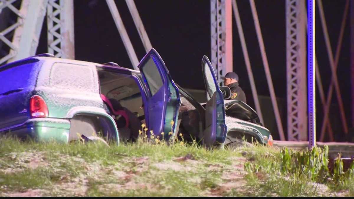 Photos McKeesportDuquesne Bridge crash