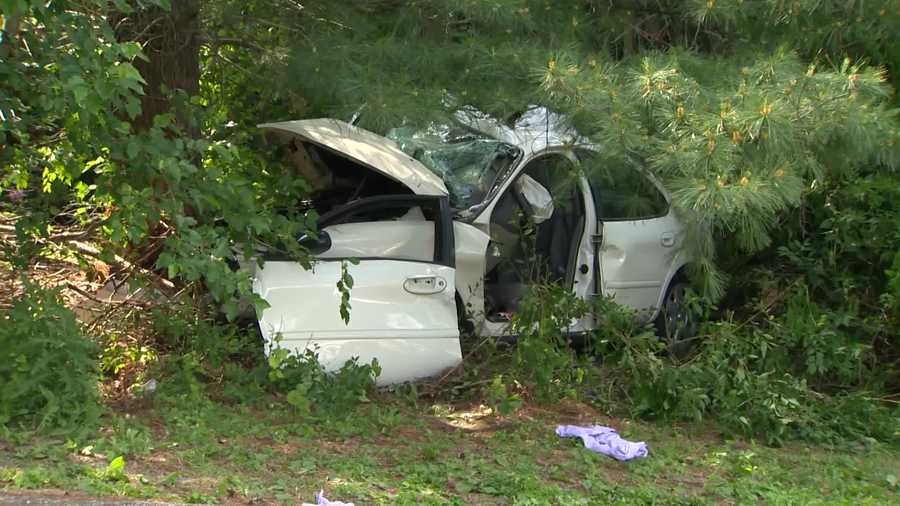 Photos Fatal crash on Manor Road in Murrysville