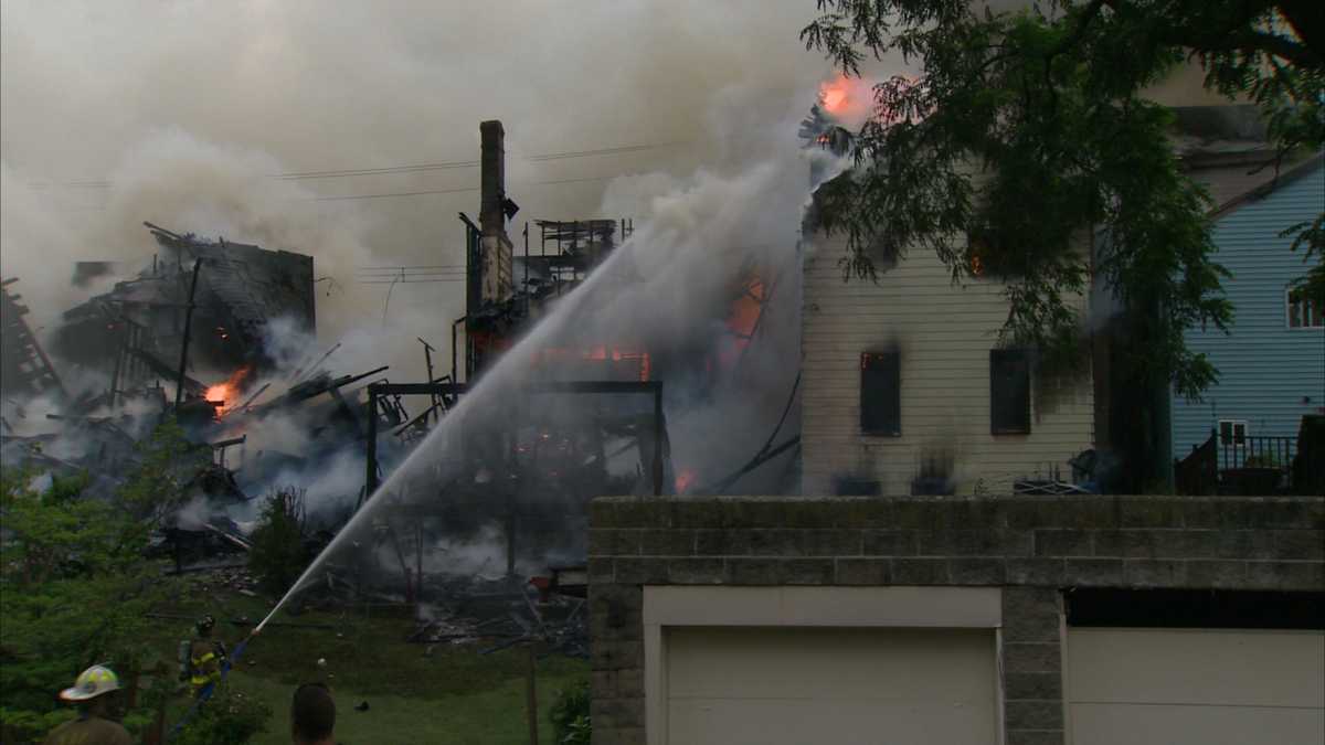 Photos Devastating fire destroys Mount Oliver homes