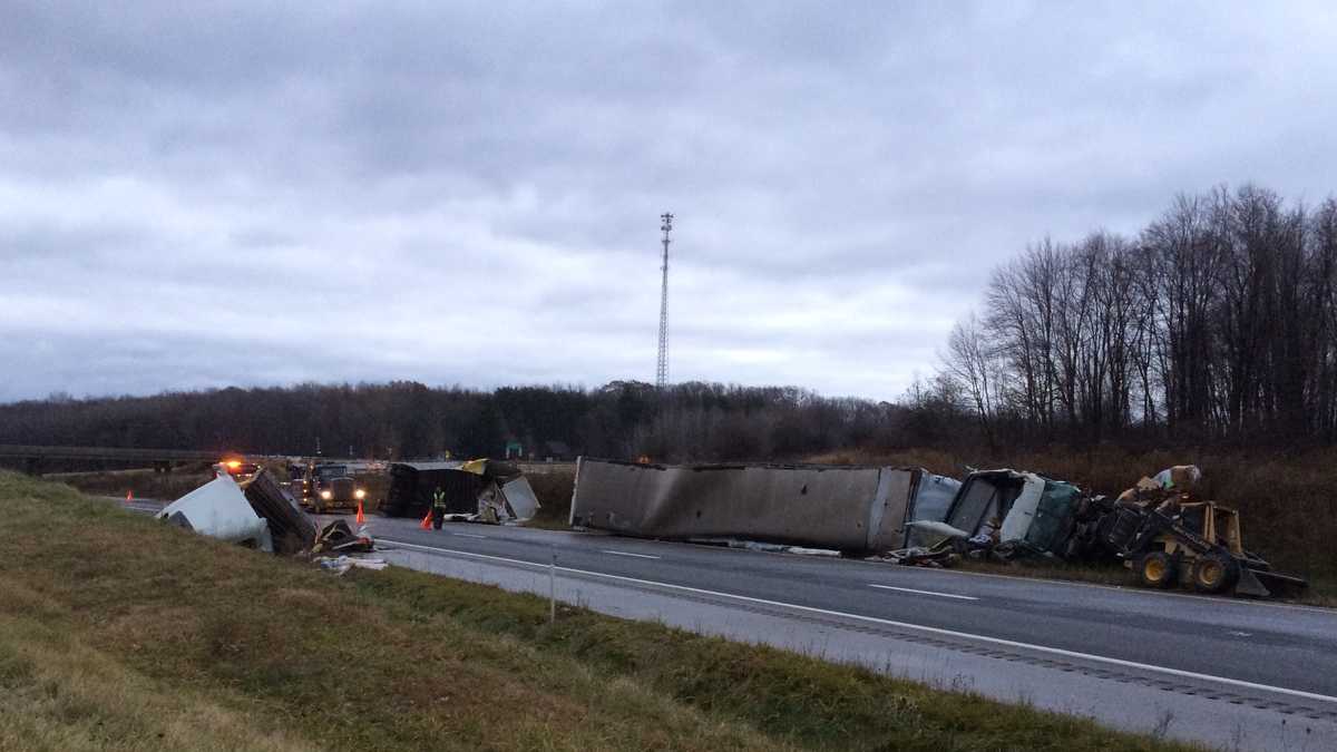 Tractor Trailer crash shuts down I-80