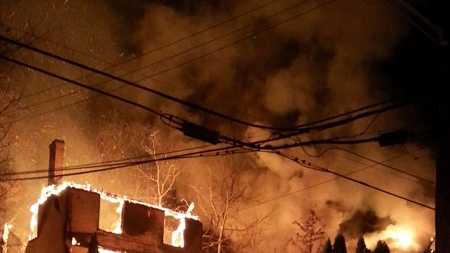 Fire destroys former restaurant in Wilmington - Delaware 
