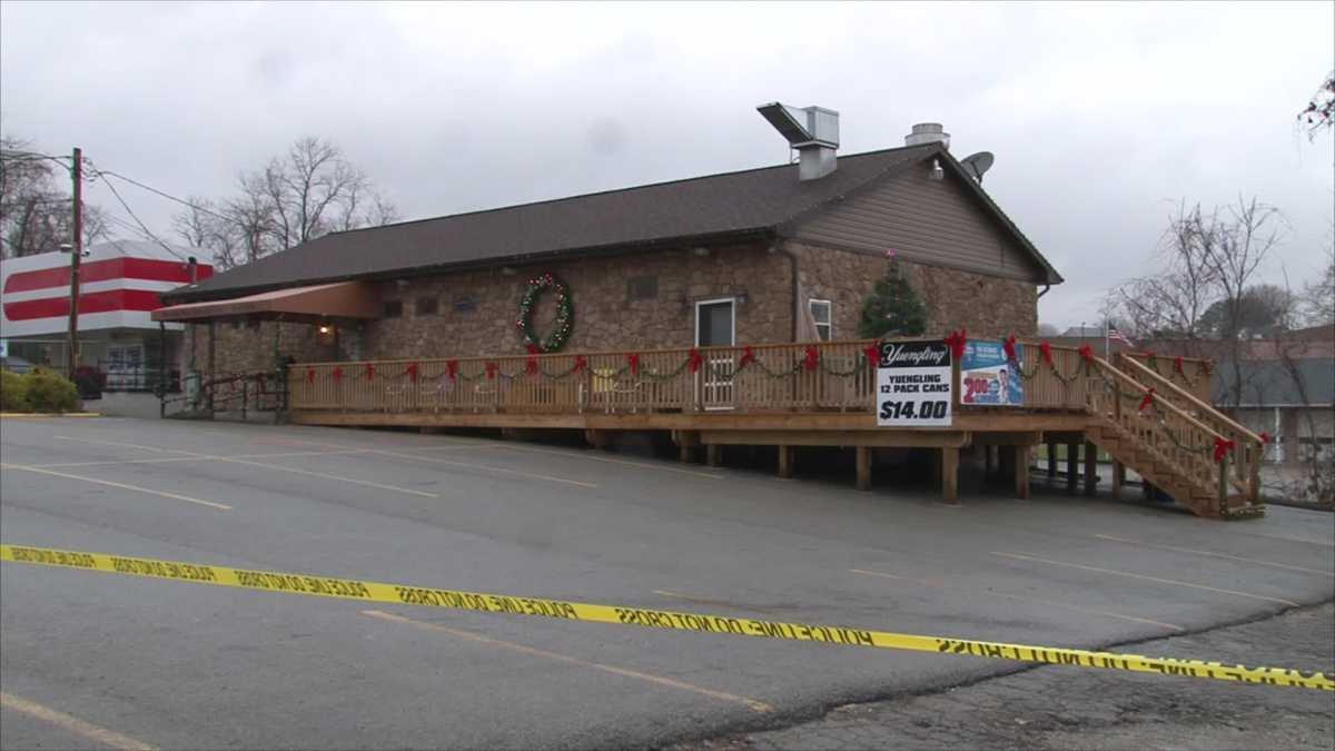 Police: Wounded man was shot outside sports bar