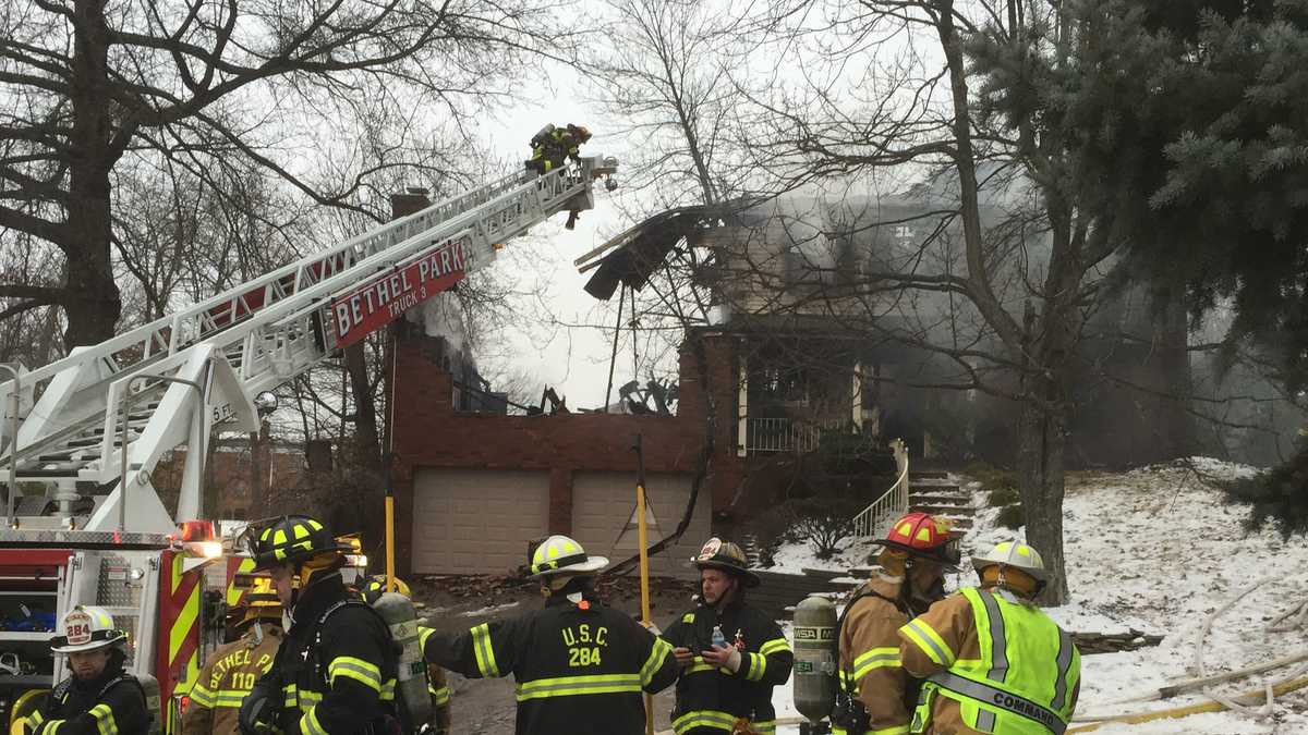 Fire rips through house in Bethel Park