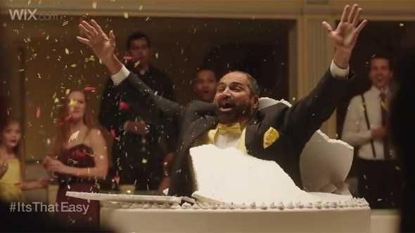 Franco Harris appears in a commercial for Wix.com.