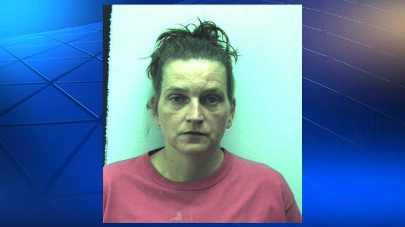 Mom charged with leaving baby in hot car while she drank