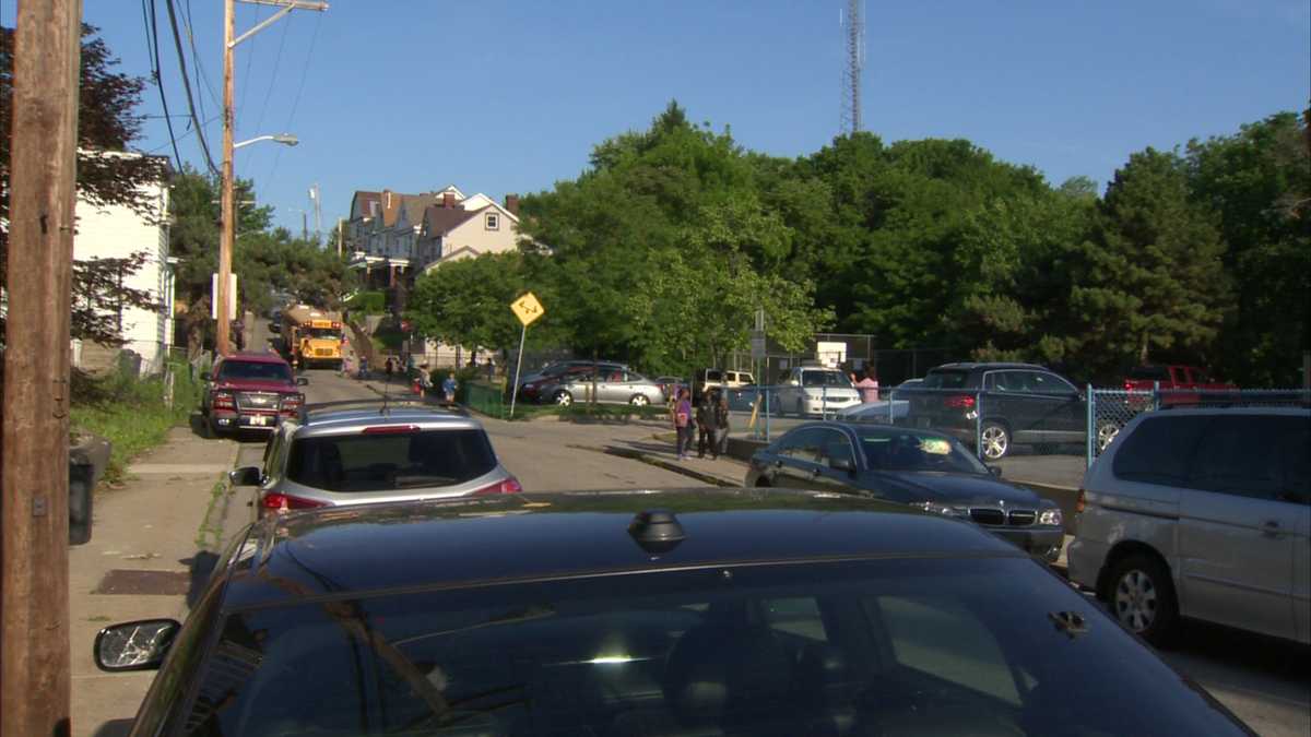 Man in critical condition after Allentown shooting near elementary school