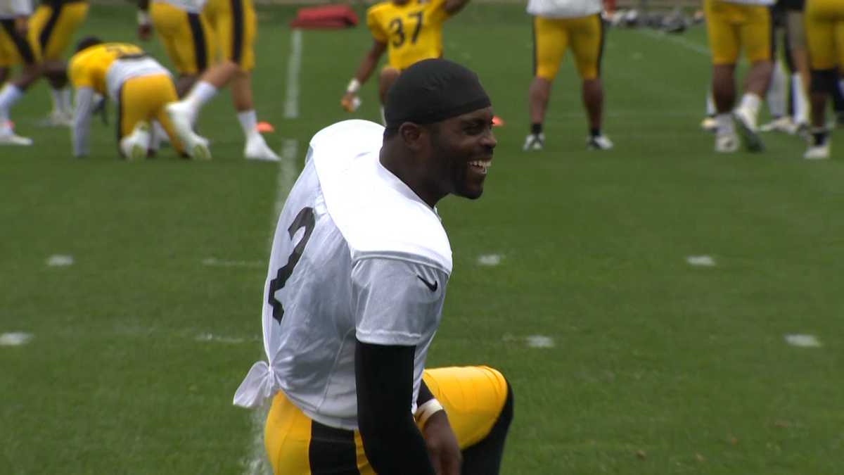 Michael Vick signs one-year deal with Pittsburgh Steelers, NFL