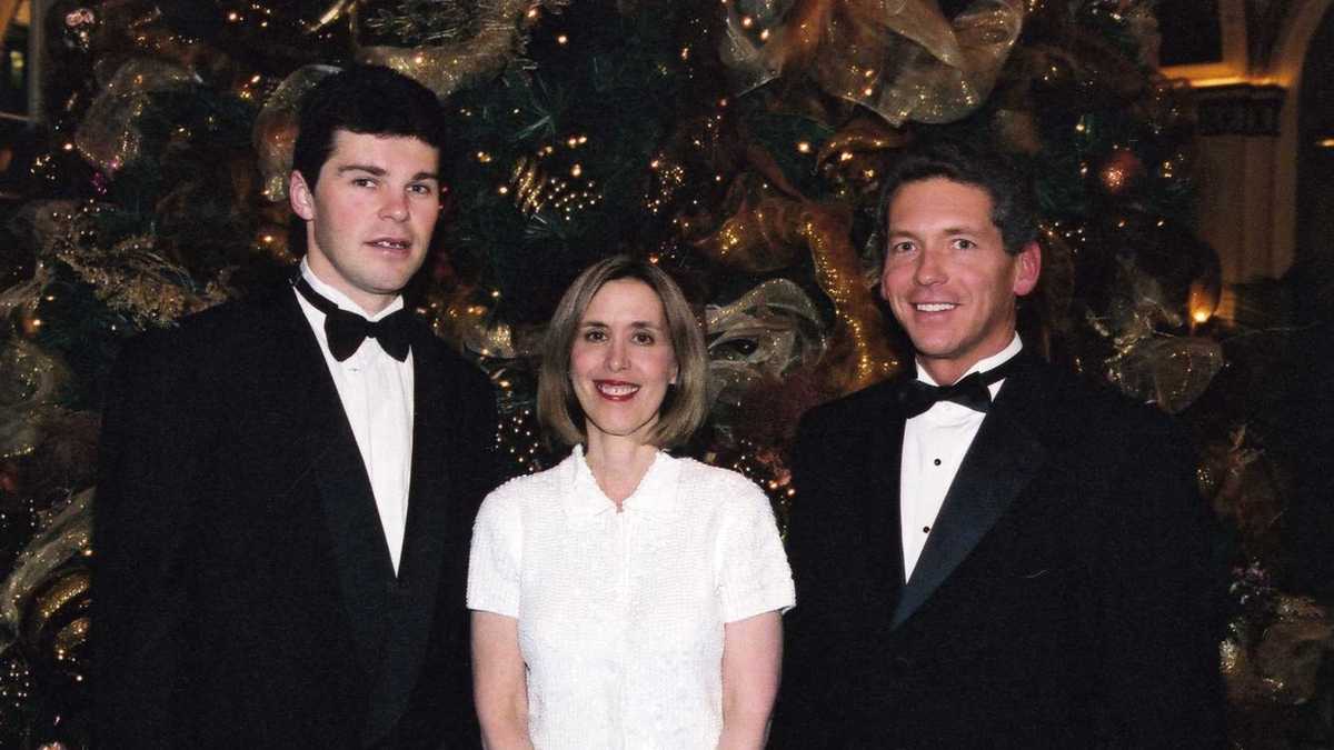 photos-mike-clark-celebrates-20-years-at-wtae