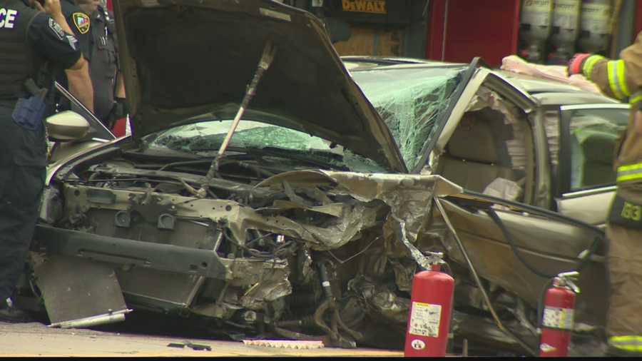 Police chase leads to crash in Duquesne