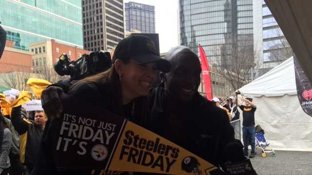 Steeler Rally In photos: The 'Steelers Friday' playoff rally at Market Square