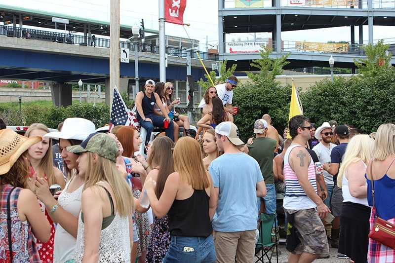 PHOTOS: Kenny Chesney fans party in the lots before 'Spread the Love' tour