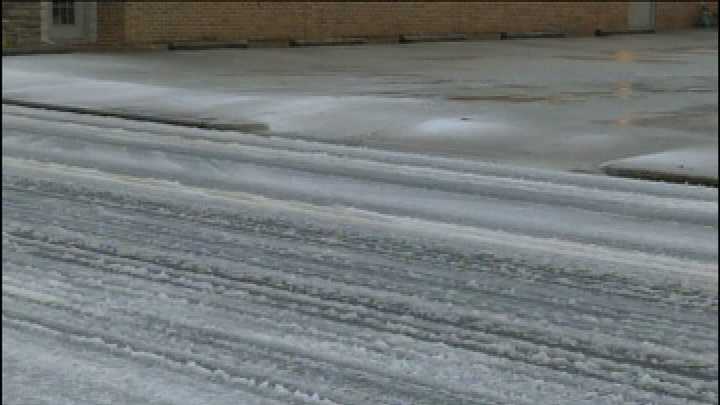 Freezing rain coming down in Hamilton