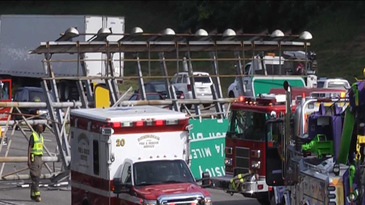 Fatal wreck closes I20/59 SB at Arkadelphia Road