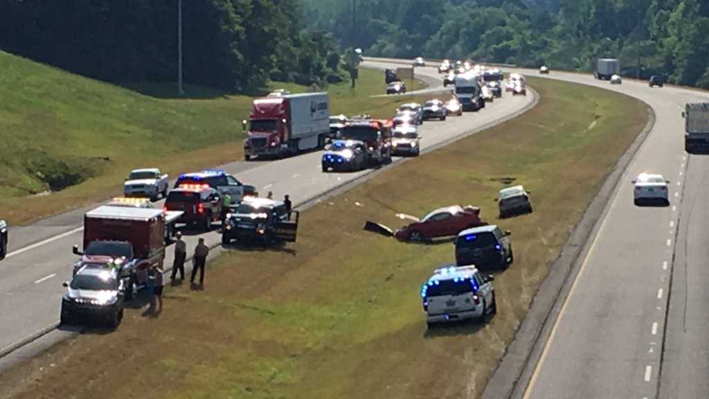 Left lane closed on I-59 South at Deerfoot PKWY