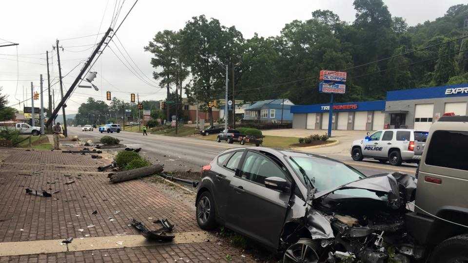 Accident on highway 31 in Alabaster knocks out traffic lights