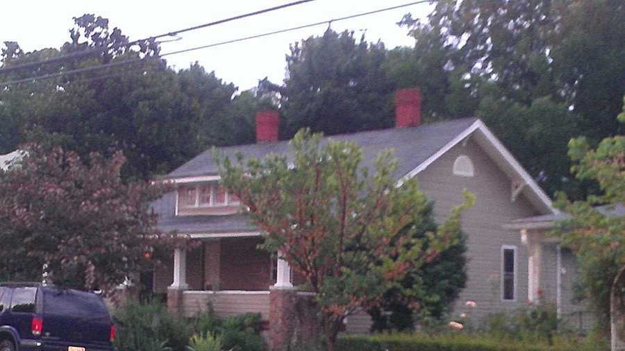 This house on Sprague Street in Winston-Salem was searched by federal authorities Tuesday night. (Photo by Veronica White/WXII)