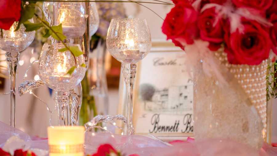 Bennett's Baskets N Bows had some beautiful crystal candle holders and roses that could decorate the reception tables for a Red Carpet Themed Wedding. (WinMock Bridal Show)
