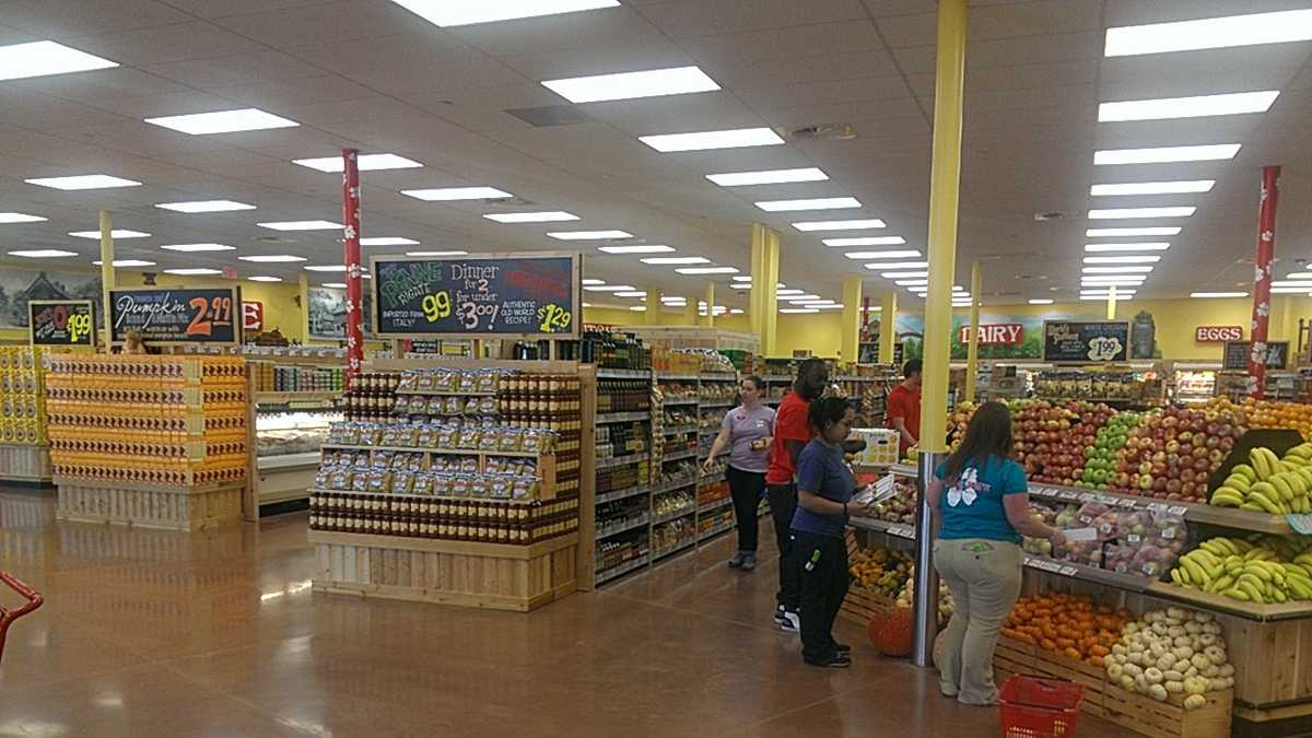 Images Inside WinstonSalem's Trader Joe's