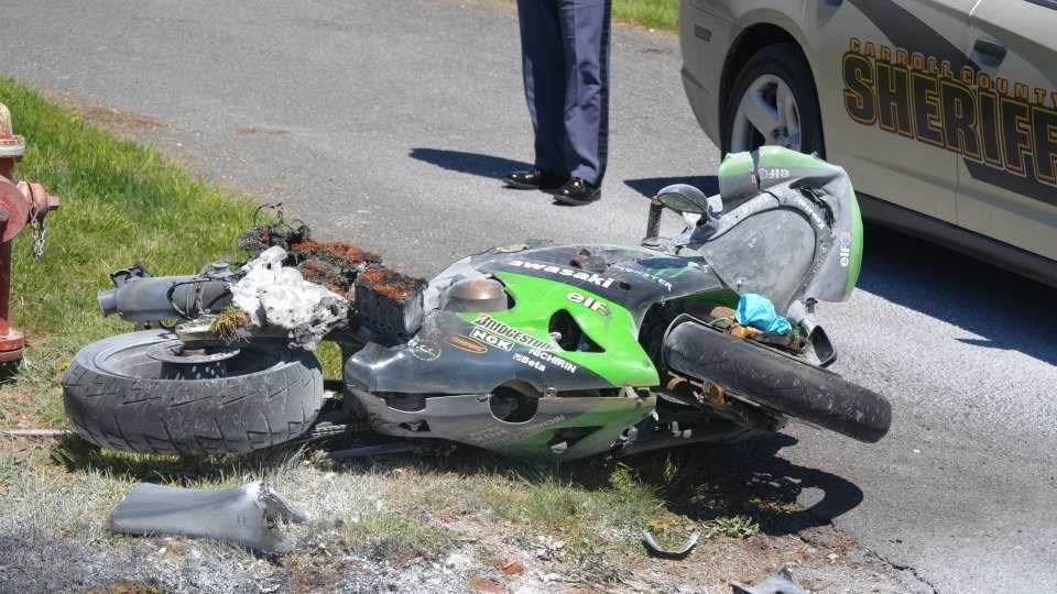 Images Hillsville motorcycle chase, crash