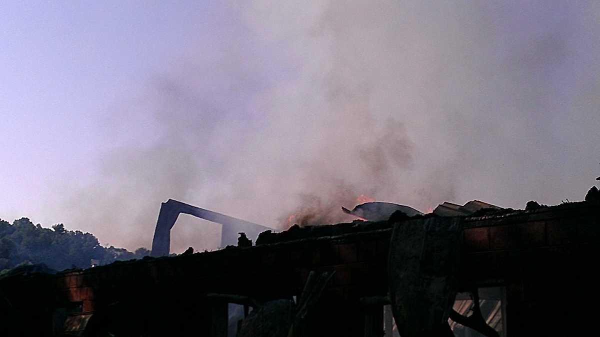 Images Lightning strike destroys Virginia barn