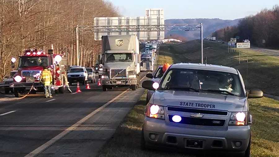 Images I77 crash in Surry County