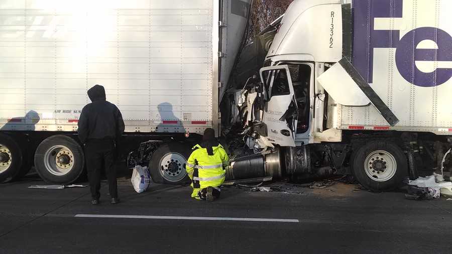 Images I77 crash in Surry County